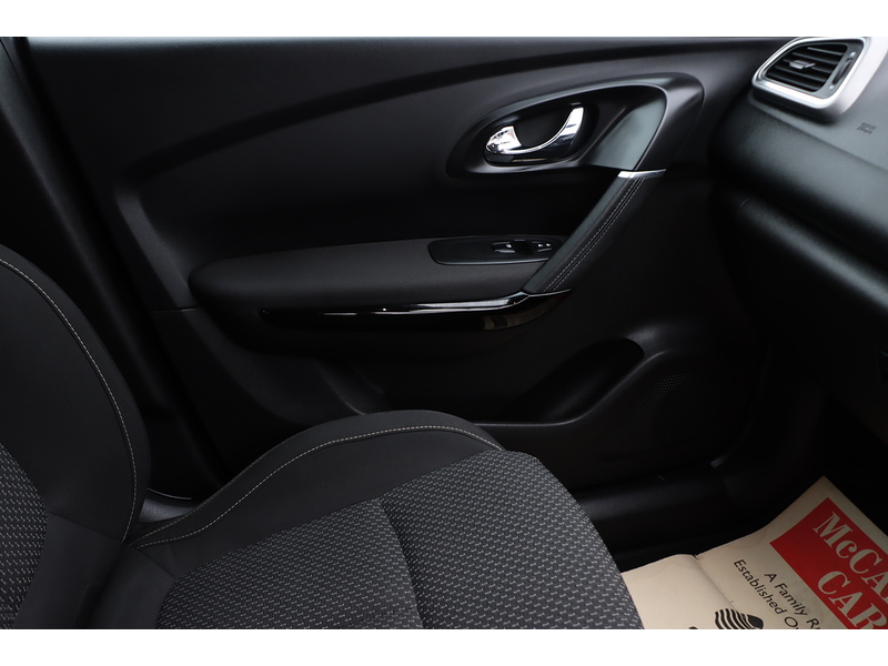 Renault 1.2 TCE DYNAMIQUE NAV SUV 5DR PETROL MANUAL SAT NAV BLUETOOTH STEREO APPLE CARPLAY JUST 2 OWNERS SAME OWNER FOR 6 YEARS 66000 MILES SH NO ULEZ CHARGE 72-74 Mitcham Road