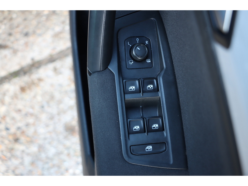 Volkswagen 1.5 TSI EVO MATCH SUV 5DR PETROL DSG AUTO SAT NAV BLUETOOTH DAB STEREO REAR CAMERA PARKING AIDS 1 OWNER FROM NEW ONLY 53000 MILES FSH NO ULEZ CHARGE 72-74 Mitcham Road