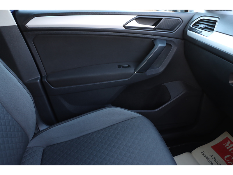 Volkswagen 1.5 TSI EVO MATCH SUV 5DR PETROL DSG AUTO SAT NAV BLUETOOTH DAB STEREO REAR CAMERA PARKING AIDS 1 OWNER FROM NEW ONLY 53000 MILES FSH NO ULEZ CHARGE 72-74 Mitcham Road