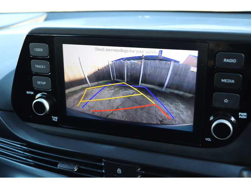 Hyundai 1.0 T-GDI MHEV SE CONNECT SUV 5DR PETROL HYBRID DCT AUTO SAT NAV DAB STEREO APPLE CARPLAY REAR CAMERA PARKING AIDS JUST 1 OWNER ONLY 22000 MILES FSH 72-74 Mitcham Road