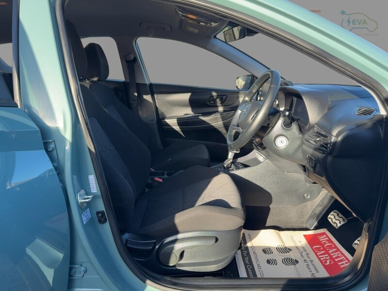 Hyundai 1.0 T-GDI MHEV SE CONNECT SUV 5DR PETROL HYBRID DCT AUTO SAT NAV DAB STEREO APPLE CARPLAY REAR CAMERA PARKING AIDS JUST 1 OWNER ONLY 22000 MILES FSH 72-74 Mitcham Road