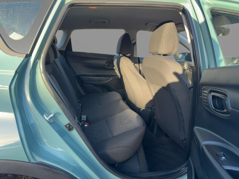 Hyundai 1.0 T-GDI MHEV SE CONNECT SUV 5DR PETROL HYBRID DCT AUTO SAT NAV DAB STEREO APPLE CARPLAY REAR CAMERA PARKING AIDS JUST 1 OWNER ONLY 22000 MILES FSH 72-74 Mitcham Road