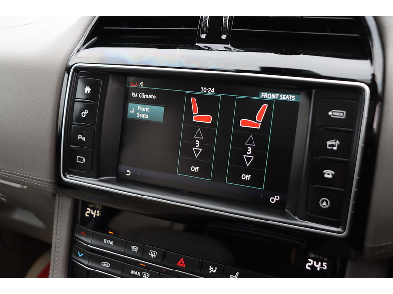 Jaguar 2.0 P250I PORTFOLIO SUV 5DR PETROL AWD AUTO PAN ROOF HEATED SEATS SATNAV BLUETOOTH STEREO REAR CAMERA PARKING AIDS 2 OWNERS 47000 MILES FSH 6 SERVICES 72-74 Mitcham Road