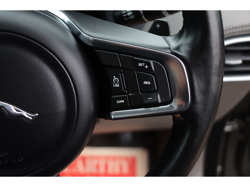 Jaguar 2.0 P250I PORTFOLIO SUV 5DR PETROL AWD AUTO PAN ROOF HEATED SEATS SATNAV BLUETOOTH STEREO REAR CAMERA PARKING AIDS 2 OWNERS 47000 MILES FSH 6 SERVICES 72-74 Mitcham Road