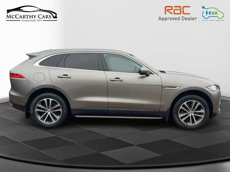 Jaguar 2.0 P250I PORTFOLIO SUV 5DR PETROL AWD AUTO PAN ROOF HEATED SEATS SATNAV BLUETOOTH STEREO REAR CAMERA PARKING AIDS 2 OWNERS 47000 MILES FSH 6 SERVICES 72-74 Mitcham Road