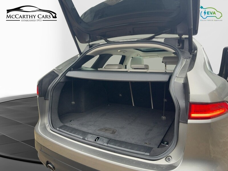 Jaguar 2.0 P250I PORTFOLIO SUV 5DR PETROL AWD AUTO PAN ROOF HEATED SEATS SATNAV BLUETOOTH STEREO REAR CAMERA PARKING AIDS 2 OWNERS 47000 MILES FSH 6 SERVICES 72-74 Mitcham Road