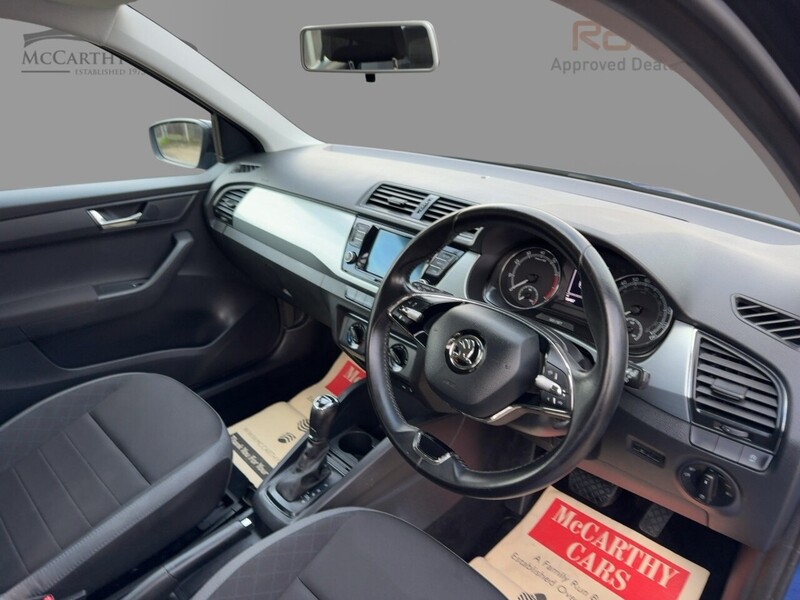 Skoda 1.0 TSI COLOUR EDITION HATCHBACK 5DR PETROL DSG AUTO SATNAV BLUETOOTH DAB RADIO APPLE CARPLAY PARKING AIDS 2 OWNERS ONLY 10000 MILES SH NO ULEZ CHARGE 72-74 Mitcham Road