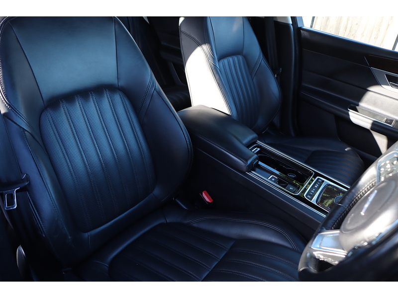 Jaguar 2.0I PORTFOLIO GPF SPORTBRAKE 5DR PETROL AUTO HEATED SEATS SATNAV BLUETOOTH DAB STEREO REAR CAMERA PARKING AIDS SAME OWNER FOR 3 YEARS 63000 MILES FSH 72-74 Mitcham Road