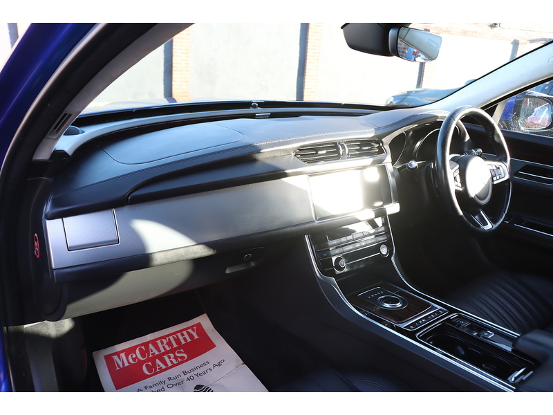 Jaguar 2.0I PORTFOLIO GPF SPORTBRAKE 5DR PETROL AUTO HEATED SEATS SATNAV BLUETOOTH DAB STEREO REAR CAMERA PARKING AIDS SAME OWNER FOR 3 YEARS 63000 MILES FSH 72-74 Mitcham Road