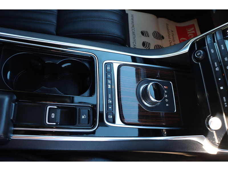 Jaguar 2.0I PORTFOLIO GPF SPORTBRAKE 5DR PETROL AUTO HEATED SEATS SATNAV BLUETOOTH DAB STEREO REAR CAMERA PARKING AIDS SAME OWNER FOR 3 YEARS 63000 MILES FSH 72-74 Mitcham Road