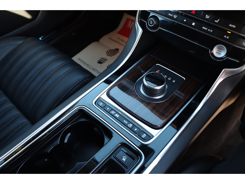 Jaguar 2.0I PORTFOLIO GPF SPORTBRAKE 5DR PETROL AUTO HEATED SEATS SATNAV BLUETOOTH DAB STEREO REAR CAMERA PARKING AIDS SAME OWNER FOR 3 YEARS 63000 MILES FSH 72-74 Mitcham Road