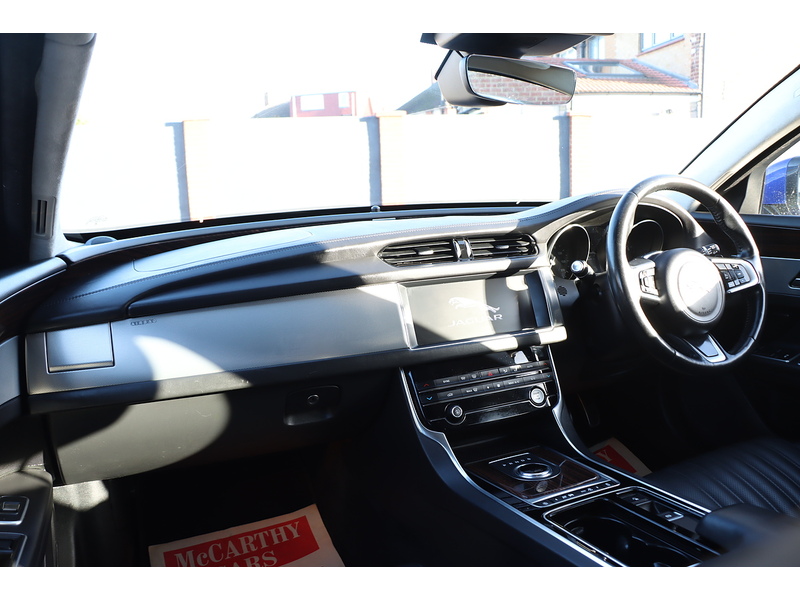 Jaguar 2.0I PORTFOLIO GPF SPORTBRAKE 5DR PETROL AUTO HEATED SEATS SATNAV BLUETOOTH DAB STEREO REAR CAMERA PARKING AIDS SAME OWNER FOR 3 YEARS 63000 MILES FSH 72-74 Mitcham Road