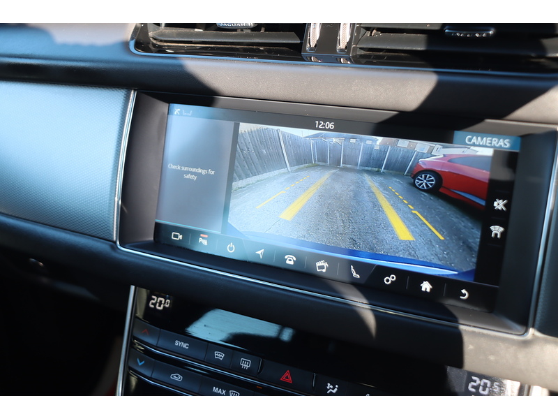 Jaguar 2.0I PORTFOLIO GPF SPORTBRAKE 5DR PETROL AUTO HEATED SEATS SATNAV BLUETOOTH DAB STEREO REAR CAMERA PARKING AIDS SAME OWNER FOR 3 YEARS 63000 MILES FSH 72-74 Mitcham Road