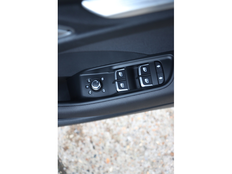 Audi 1.4 TFSI COD SPORT SPORTBACK 5DR PETROL S TRONIC AUTO SAT NAV BLUETOOTH DAB STEREO APPLE CARPLAY PARKING AIDS 2 OWNERS ONLY 24000 MILES FSH £35 TO TAX 72-74 Mitcham Road