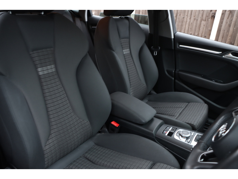 Audi 1.4 TFSI COD SPORT SPORTBACK 5DR PETROL S TRONIC AUTO SAT NAV BLUETOOTH DAB STEREO APPLE CARPLAY PARKING AIDS 2 OWNERS ONLY 24000 MILES FSH £35 TO TAX 72-74 Mitcham Road