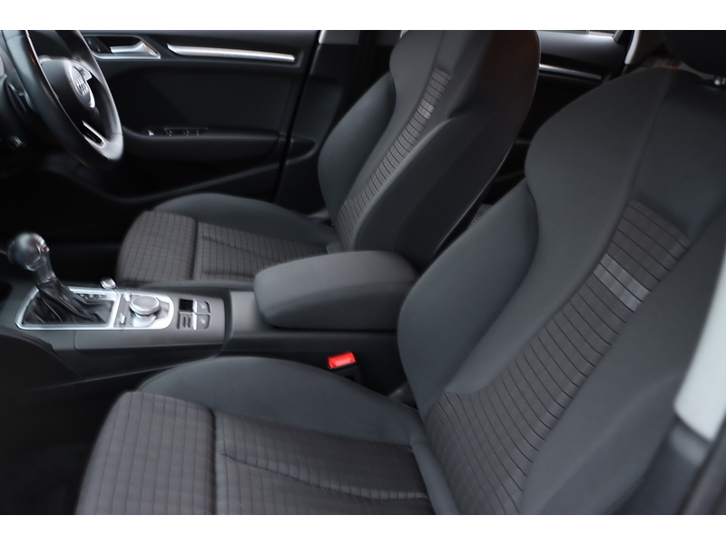 Audi 1.4 TFSI COD SPORT SPORTBACK 5DR PETROL S TRONIC AUTO SAT NAV BLUETOOTH DAB STEREO APPLE CARPLAY PARKING AIDS 2 OWNERS ONLY 24000 MILES FSH £35 TO TAX 72-74 Mitcham Road