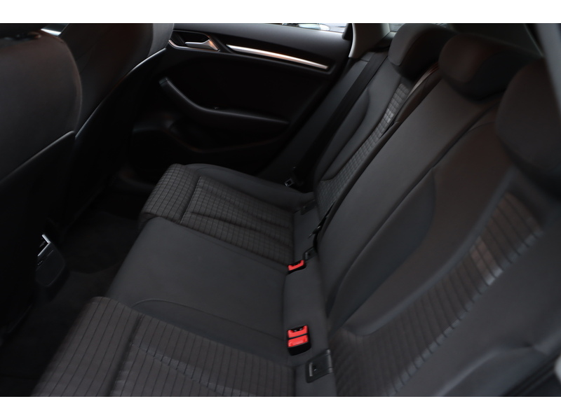 Audi 1.4 TFSI COD SPORT SPORTBACK 5DR PETROL S TRONIC AUTO SAT NAV BLUETOOTH DAB STEREO APPLE CARPLAY PARKING AIDS 2 OWNERS ONLY 24000 MILES FSH £35 TO TAX 72-74 Mitcham Road