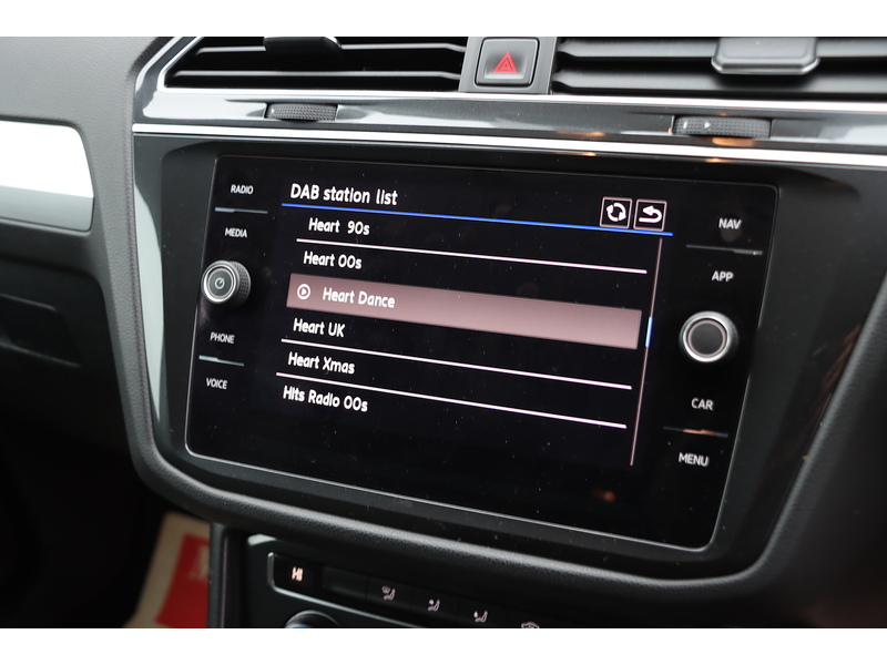 Volkswagen 1.5 TSI EVO MATCH SUV 5DR PETROL DSG AUTO SAT NAV BLUETOOTH DAB STEREO REAR CAMERA WITH PARKING AIDS JUST 2 OWNERS ONLY 62000 MILES FSH NO ULEZ CHARGE 72-74 Mitcham Road