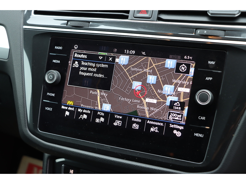 Volkswagen 1.5 TSI EVO MATCH SUV 5DR PETROL DSG AUTO SAT NAV BLUETOOTH DAB STEREO REAR CAMERA WITH PARKING AIDS JUST 2 OWNERS ONLY 62000 MILES FSH NO ULEZ CHARGE 72-74 Mitcham Road