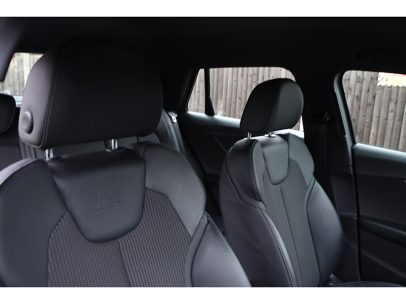 Audi 2.0 TFSI 40 S LINE SUV 5DR PETROL S TRONIC QUATTRO AUTO SAT NAV BLUETOOTH DAB STEREO APPLE CARPLAY PARKING AIDS 1 OWNER FROM NEW ONLY 61000 MILES FSH 72-74 Mitcham Road