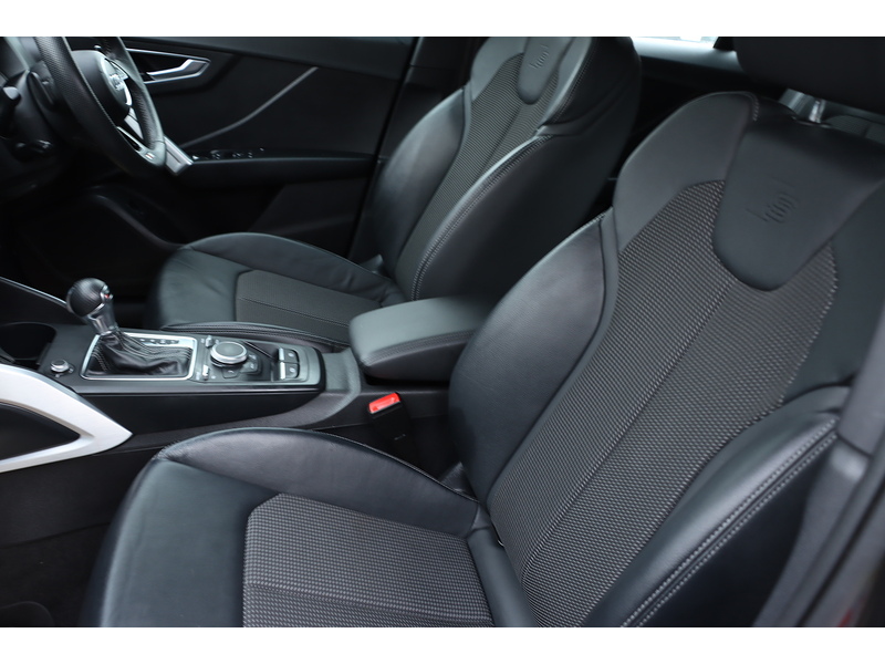 Audi 2.0 TFSI 40 S LINE SUV 5DR PETROL S TRONIC QUATTRO AUTO SAT NAV BLUETOOTH DAB STEREO APPLE CARPLAY PARKING AIDS 1 OWNER FROM NEW ONLY 61000 MILES FSH 72-74 Mitcham Road