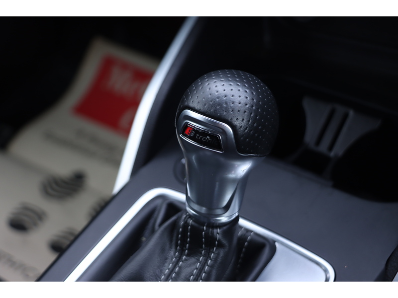 Audi 2.0 TFSI 40 S LINE SUV 5DR PETROL S TRONIC QUATTRO AUTO SAT NAV BLUETOOTH DAB STEREO APPLE CARPLAY PARKING AIDS 1 OWNER FROM NEW ONLY 61000 MILES FSH 72-74 Mitcham Road