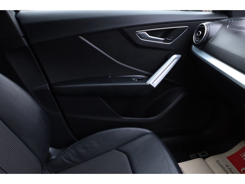 Audi 2.0 TFSI 40 S LINE SUV 5DR PETROL S TRONIC QUATTRO AUTO SAT NAV BLUETOOTH DAB STEREO APPLE CARPLAY PARKING AIDS 1 OWNER FROM NEW ONLY 61000 MILES FSH 72-74 Mitcham Road