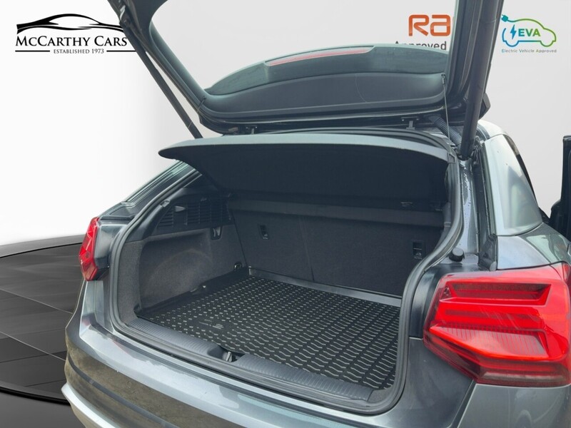 Audi 2.0 TFSI 40 S LINE SUV 5DR PETROL S TRONIC QUATTRO AUTO SAT NAV BLUETOOTH DAB STEREO APPLE CARPLAY PARKING AIDS 1 OWNER FROM NEW ONLY 61000 MILES FSH 72-74 Mitcham Road