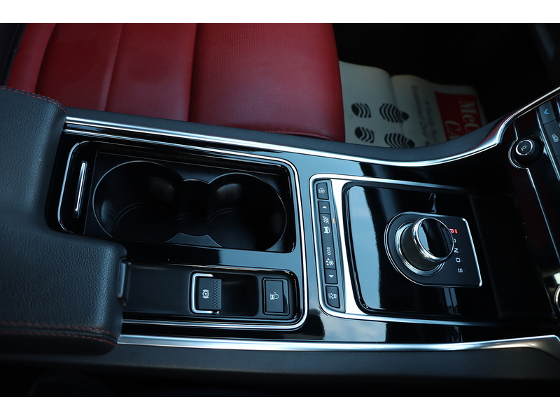 Jaguar 2.0I R-SPORT SALOON 4DR PETROL AUTO HEATED SEATS SATELLITE NAVIGATION BLUETOOTH DAB STEREO USB INPUT PARKING AIDS ONLY 40000 MILES SH NO ULEZ CHARGE 72-74 Mitcham Road