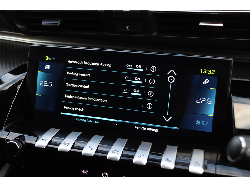 Peugeot 1.6 11.8KWH GT FASTBACK 5DR PETROL PLUG-IN HYBRID E-EAT AUTO SAT NAV BLUETOOTH DAB STEREO APPLE CARPLAY PARKING AIDS JUST 1 OWNER ONLY 64000 MILES FSH 72-74 Mitcham Road