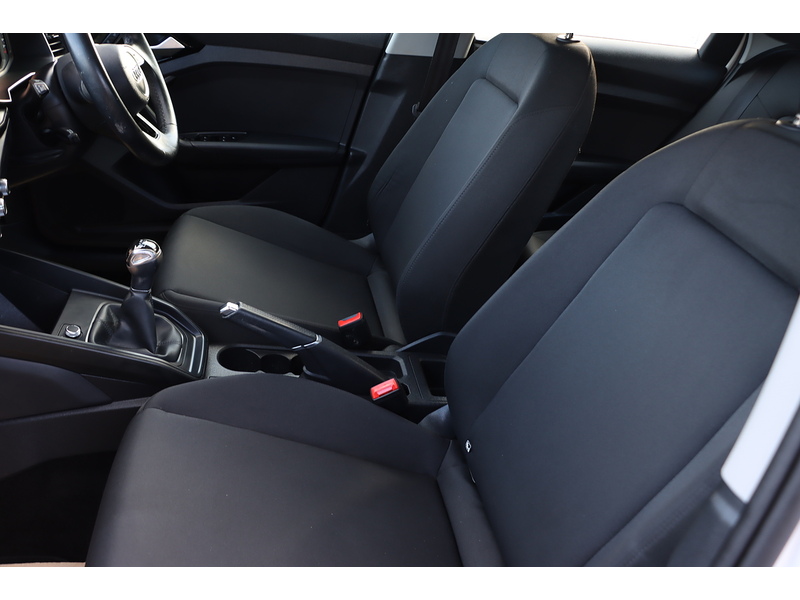 Audi 1.0 TFSI 25 TECHNIK SPORTBACK 5DR PETROL MANUAL SATNAV BLUETOOTH DAB RADIO APPLE CARPLAY PARKING AIDS JUST 1 OWNER ONLY 35000 MILES FSH NO ULEZ CHARGE 72-74 Mitcham Road