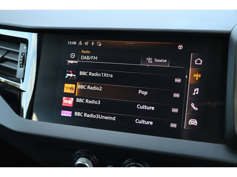 Audi 1.0 TFSI 25 TECHNIK SPORTBACK 5DR PETROL MANUAL SATNAV BLUETOOTH DAB RADIO APPLE CARPLAY PARKING AIDS JUST 1 OWNER ONLY 35000 MILES FSH NO ULEZ CHARGE 72-74 Mitcham Road