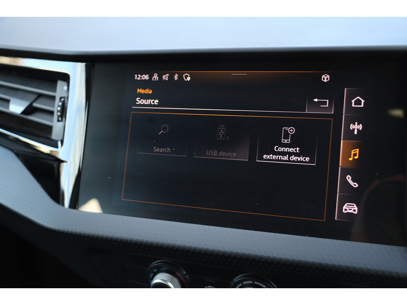 Audi 1.0 TFSI 25 TECHNIK SPORTBACK 5DR PETROL MANUAL SATNAV BLUETOOTH DAB RADIO APPLE CARPLAY PARKING AIDS JUST 1 OWNER ONLY 35000 MILES FSH NO ULEZ CHARGE 72-74 Mitcham Road