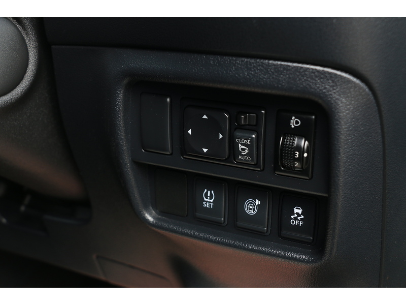 Nissan 1.6 TEKNA SUV 5DR PETROL XTRON AUTO FULL LEATHER HEATED SEATS SAT NAV BLUETOOTH DAB STEREO REAR & 360 CAMERA ONLY 38000 MILES FSH NO ULEZ CHARGE 72-74 Mitcham Road