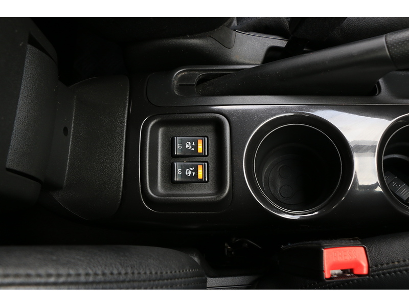 Nissan 1.6 TEKNA SUV 5DR PETROL XTRON AUTO FULL LEATHER HEATED SEATS SAT NAV BLUETOOTH DAB STEREO REAR & 360 CAMERA ONLY 38000 MILES FSH NO ULEZ CHARGE 72-74 Mitcham Road