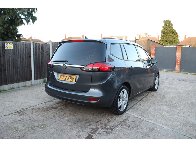 Vauxhall 1.8 16V EXCLUSIV MPV 5DR PETROL MANUAL 7 SEATER CD PLAYER DAB STEREO USB INPUT PARKING AIDS SAME OWNER FOR 3 YEARS ONLY 76000 MILES SH NO ULEZ CHARGE 72-74 Mitcham Road