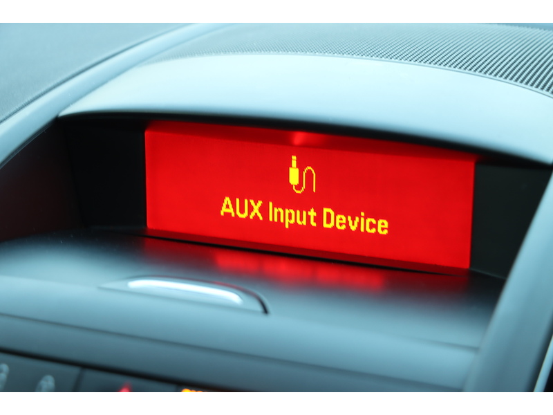 Vauxhall 1.8 16V EXCLUSIV MPV 5DR PETROL MANUAL 7 SEATER CD PLAYER DAB STEREO USB INPUT PARKING AIDS SAME OWNER FOR 3 YEARS ONLY 76000 MILES SH NO ULEZ CHARGE 72-74 Mitcham Road