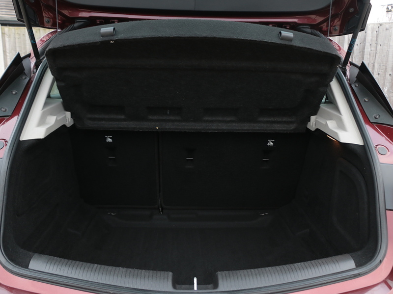 Vauxhall 1.4I TURBO SRI HATCHBACK 5DR PETROL AUTO SAT NAV BLUETOOTH DAB STEREO APPLE CARPLAY PARKING AIDS JUST 2 OWNERS ONLY 56000 MILES SH NO ULEZ CHARGE 72-74 Mitcham Road