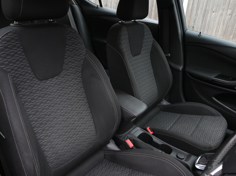 Vauxhall 1.4I TURBO SRI HATCHBACK 5DR PETROL AUTO SAT NAV BLUETOOTH DAB STEREO APPLE CARPLAY PARKING AIDS JUST 2 OWNERS ONLY 56000 MILES SH NO ULEZ CHARGE 72-74 Mitcham Road