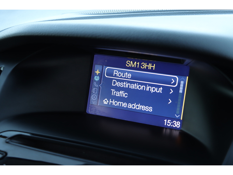 Ford 1.6 Titanium Navigator Hatchback 5dr Petrol Powershift Euro 5 (125 ps) 72-74 Mitcham Road