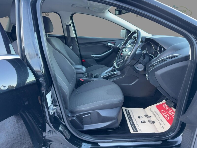 Ford 1.6 Titanium Navigator Hatchback 5dr Petrol Powershift Euro 5 (125 ps) 72-74 Mitcham Road