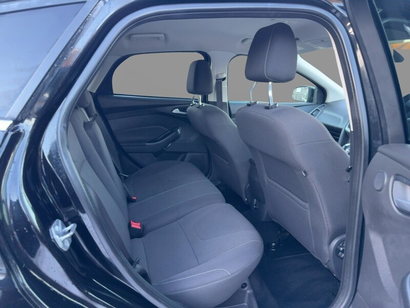 Ford 1.6 Titanium Navigator Hatchback 5dr Petrol Powershift Euro 5 (125 ps) 72-74 Mitcham Road