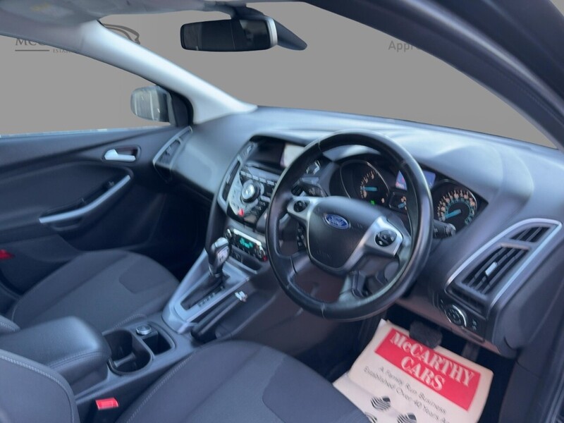 Ford 1.6 Titanium Navigator Hatchback 5dr Petrol Powershift Euro 5 (125 ps) 72-74 Mitcham Road