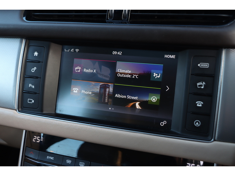 Jaguar 2.0 GTDi Prestige Saloon 4dr Petrol Auto Euro 6 (s/s) (200 ps) 72-74 Mitcham Road