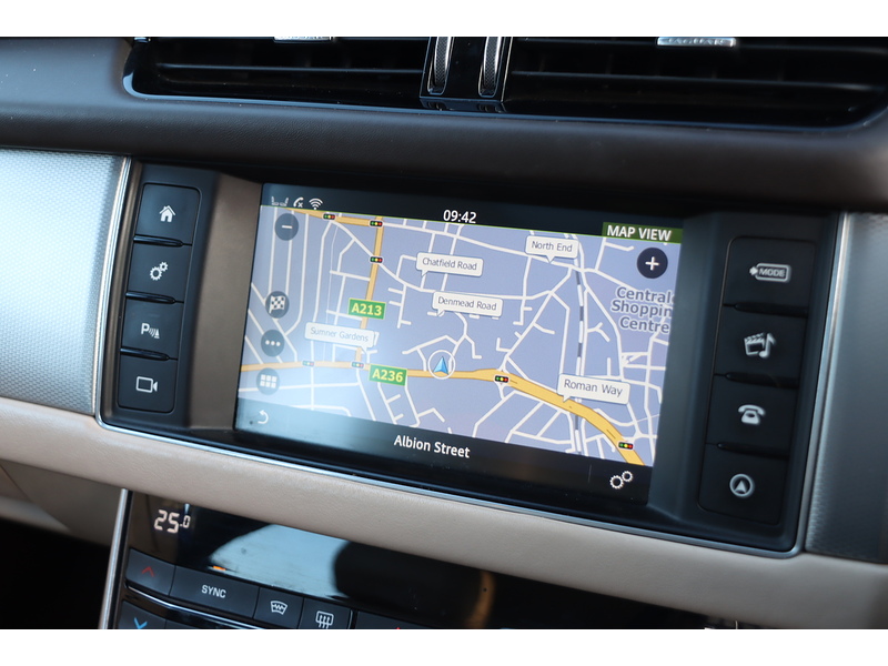 Jaguar 2.0 GTDi Prestige Saloon 4dr Petrol Auto Euro 6 (s/s) (200 ps) 72-74 Mitcham Road