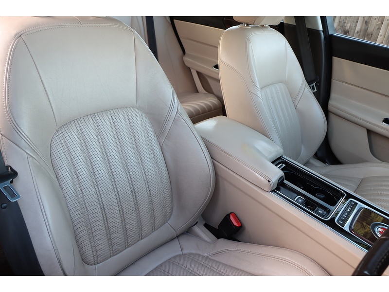 Jaguar d Portfolio 2.0 4dr Saloon Automatic Diesel 72-74 Mitcham Road