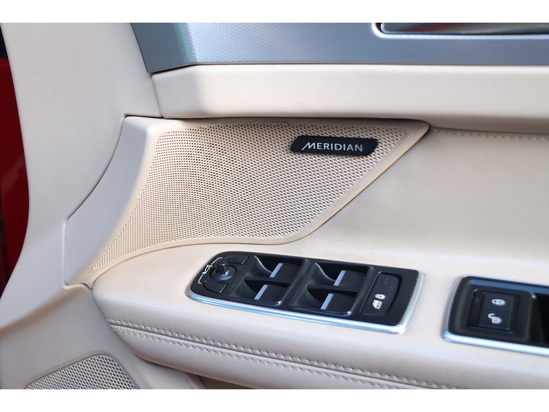 Jaguar d Portfolio 2.0 4dr Saloon Automatic Diesel 72-74 Mitcham Road