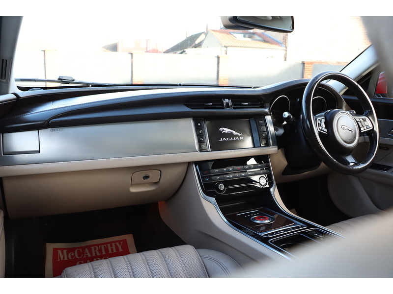 Jaguar d Portfolio 2.0 4dr Saloon Automatic Diesel 72-74 Mitcham Road