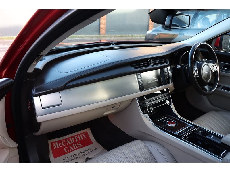 Jaguar d Portfolio 2.0 4dr Saloon Automatic Diesel 72-74 Mitcham Road