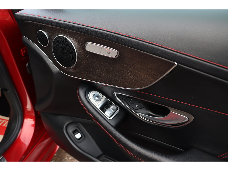 Mercedes-Benz C43 V6 AMG 3.0 COUPE 2DR PETROL G-TRONIC+ 4MATIC AUTO HEATED SEATS SAT NAV BLUETOOTH DAB STEREO APPLE CARPLAY REAR CAMERA PARKING AIDS 39000 MILES SH 72-74 Mitcham Road